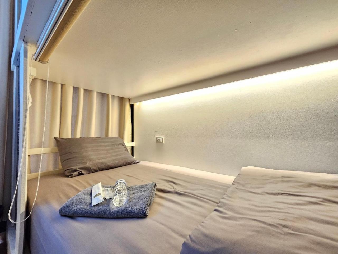 Shade House - Phuket Downtown Hostel Δωμάτιο φωτογραφία